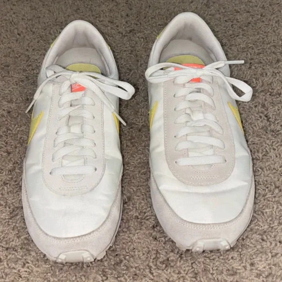 Nike Daybreak 'Pale Light Citron' Women's Running Sneaker CK2351-104 Size 10 - Picture 5 of 6